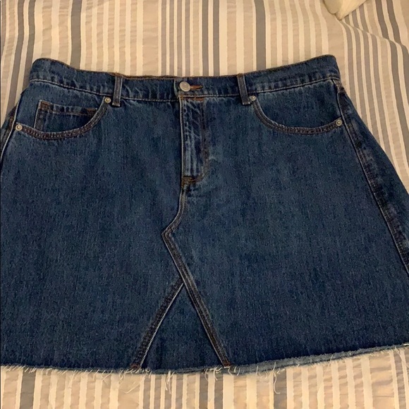 Old Navy Dresses & Skirts - Old Navy Denim Skirt Size 14